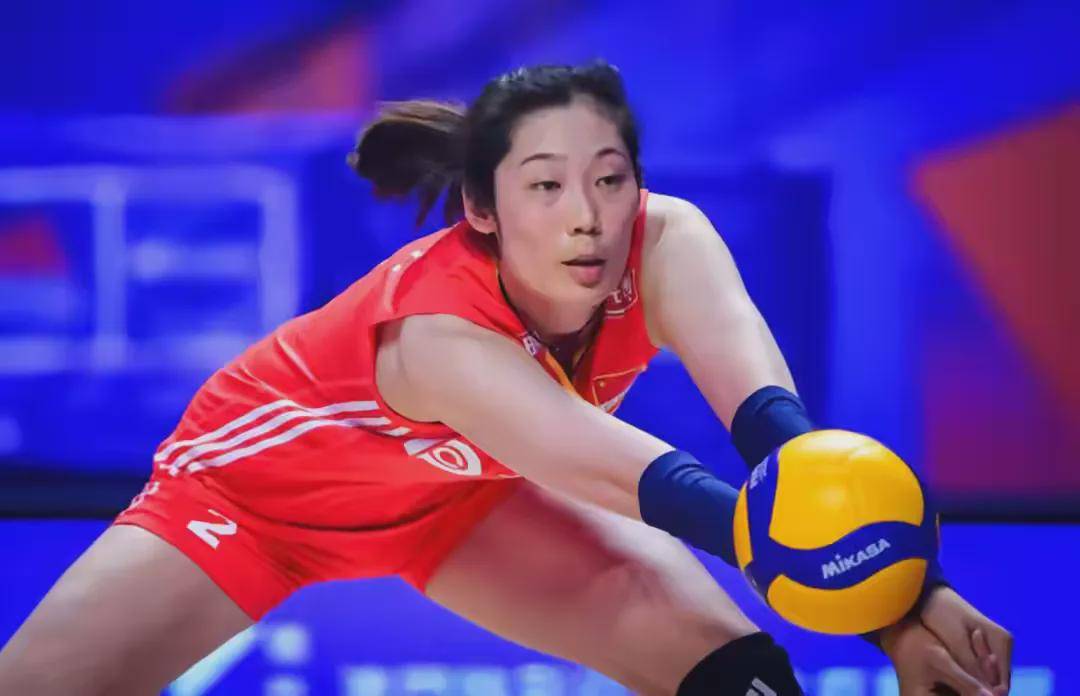 中国排球女将名单里的定海神针，朱婷，和她身后那群闪光的人