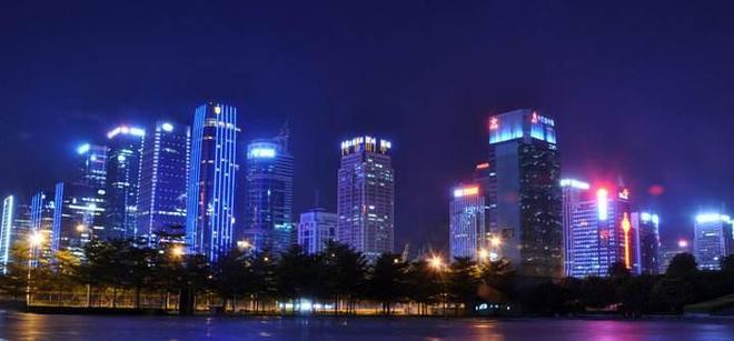 深圳 vs 北京，两座城市的独特魅力与生活对比